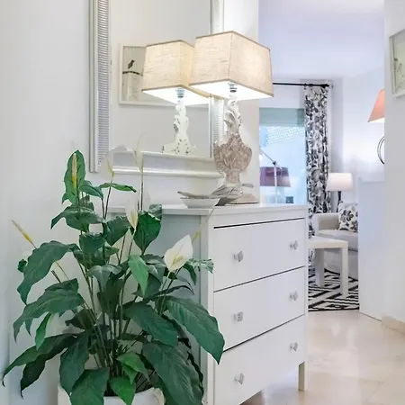 Modern In With Shared Pool * Marbella