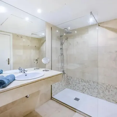 Modern In With Shared Pool * 마르베야