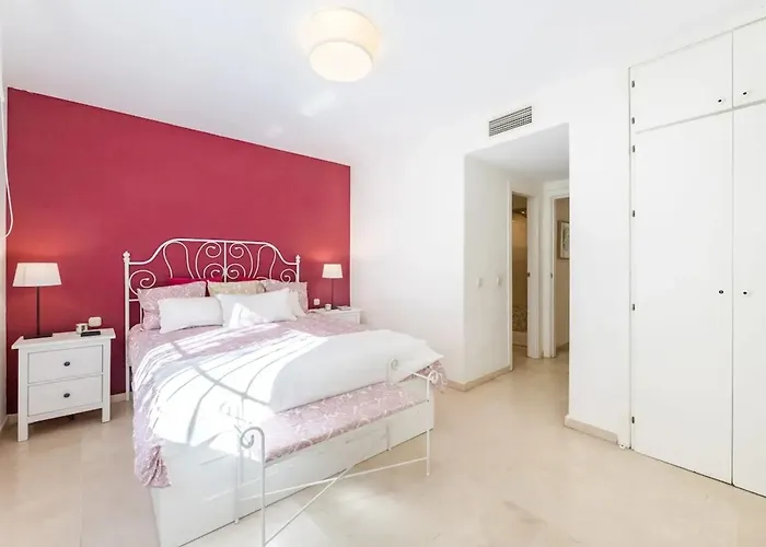 Modern In With Shared Pool * 马尔韦利亚