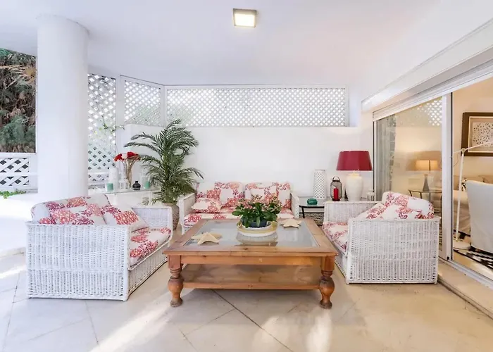 Modern In With Shared Pool Appartamento *