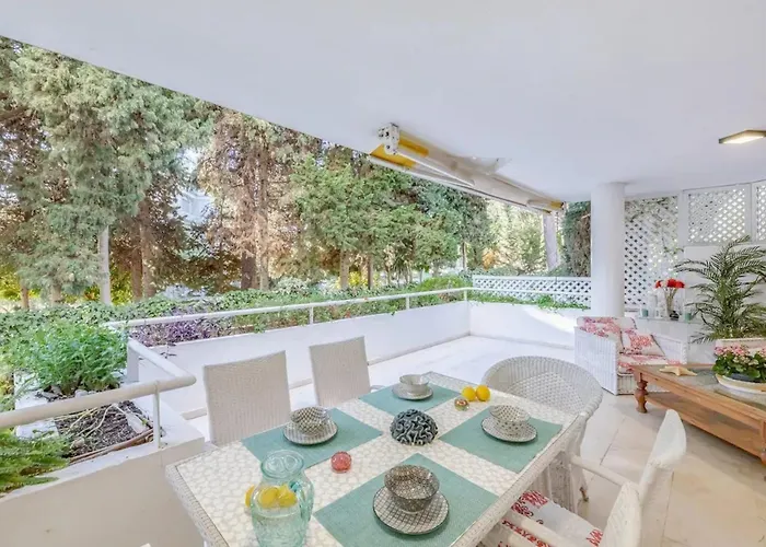 Appartamento Modern In With Shared Pool