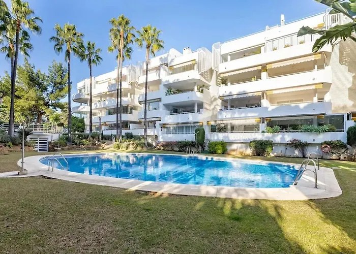 Modern In With Shared Pool Appartamento *